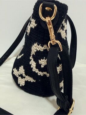 Handmade Black & Cream Crocheted Shoulder Bag